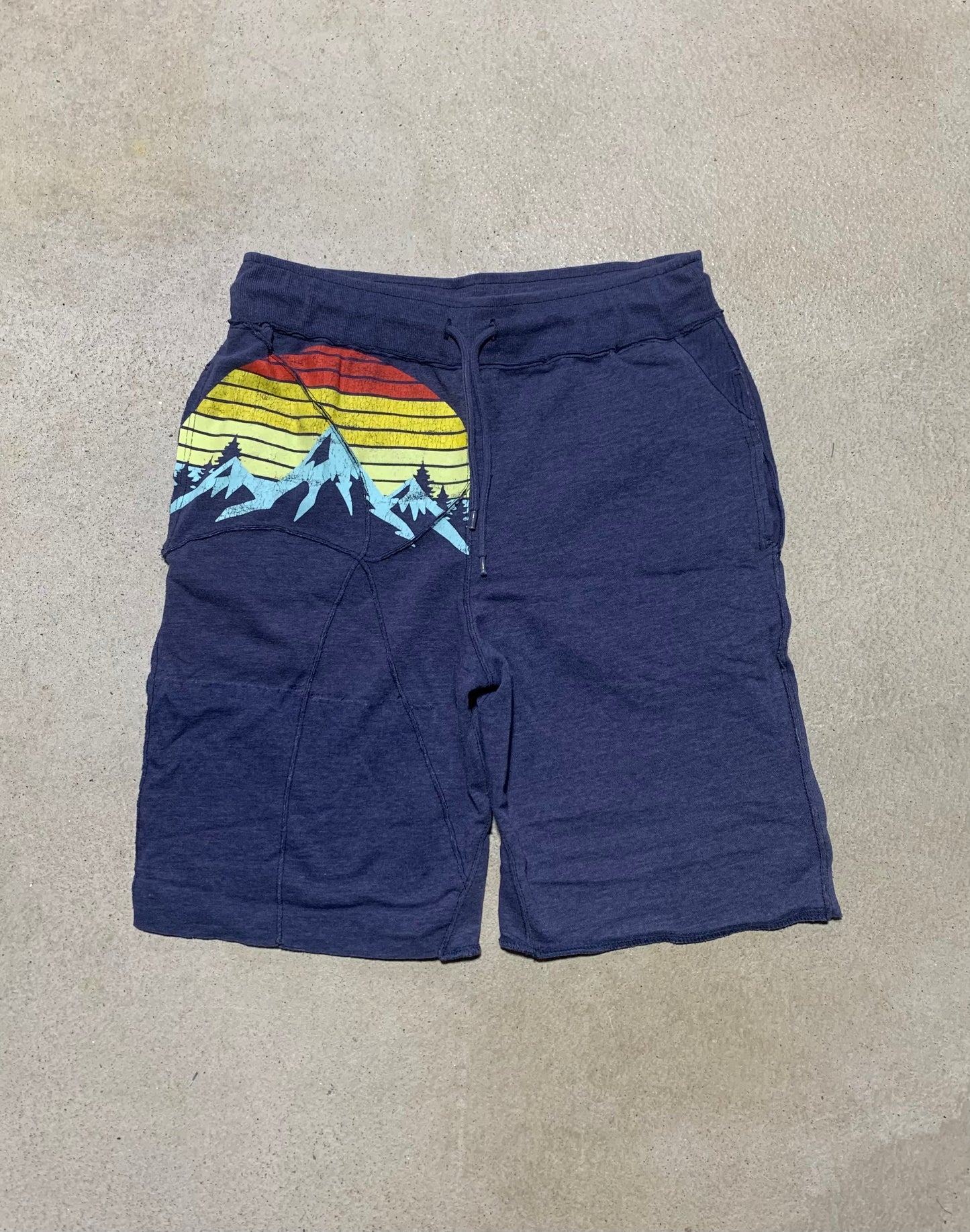 [Spiral] Shorts - Mounatin