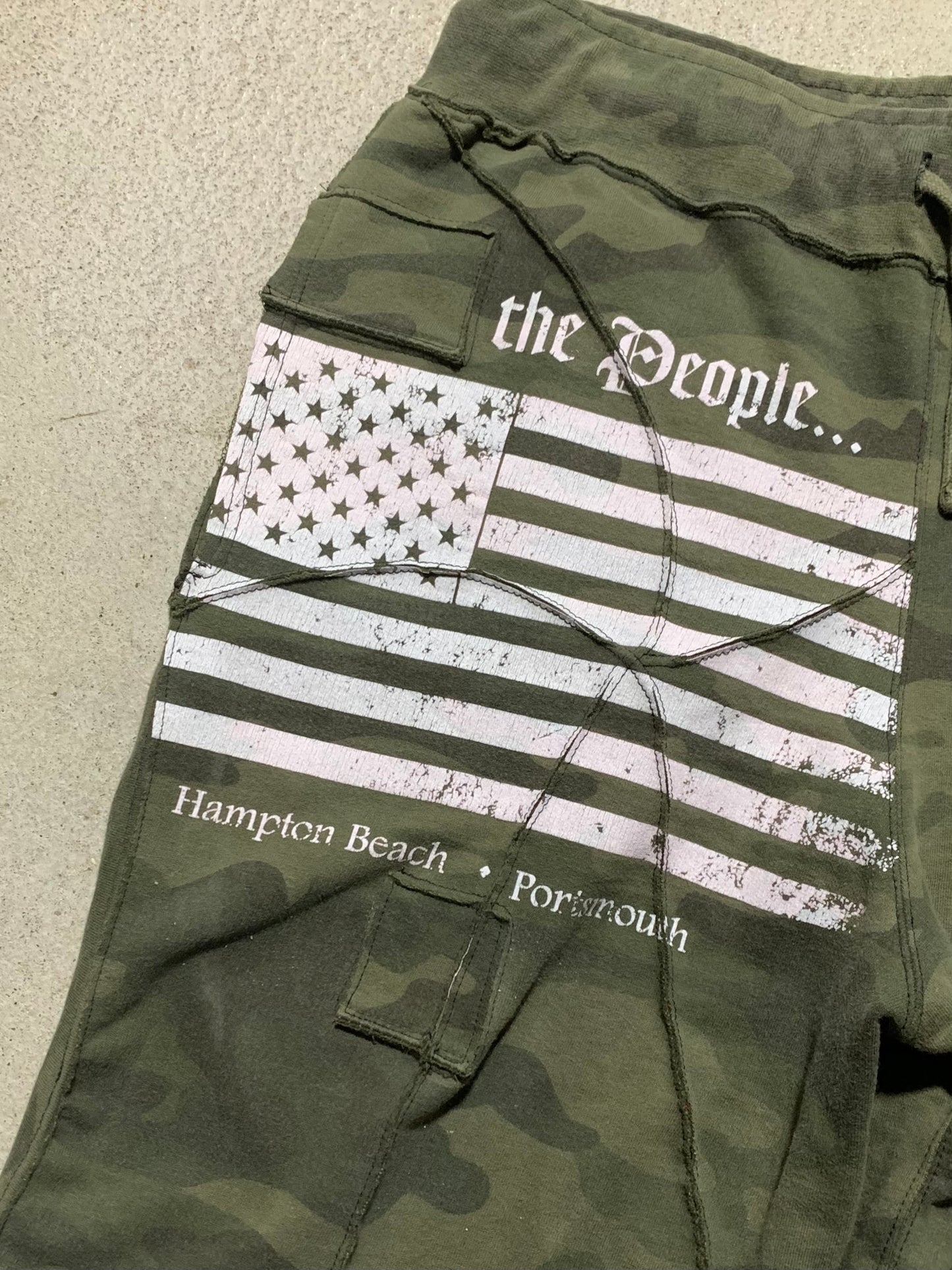 [Spiral] Shorts - The People