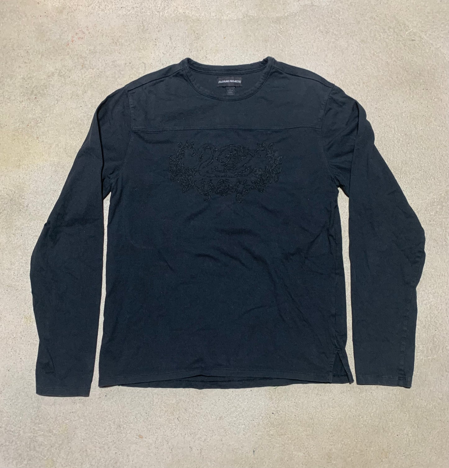 Closure [Swan] Women’s Tee